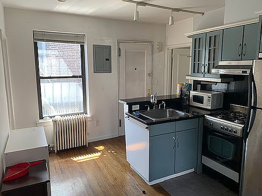1st image of 28 Mulberry St #3D