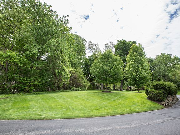 4th image of 15 E Hanna Lane