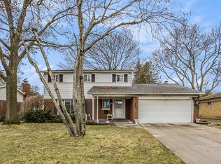 31739 Wellston Dr, Warren, MI 48093