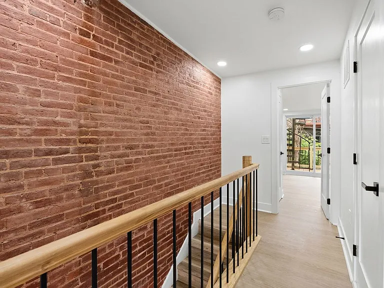 203 S Madeira St — Photo 23