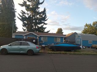 528 S 2nd St, Silverton, OR 97381