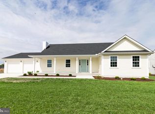 405 Collins Ave, Hurlock, MD 21643