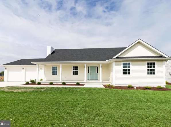 405 Collins Ave, Hurlock, MD 21643