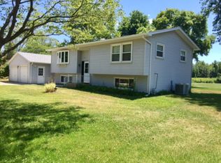 5 Birch Ln, Beardstown, IL 62618