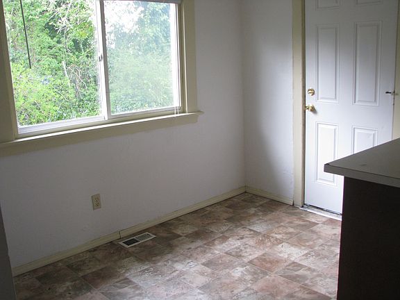 4th image of 4519 S Sheridan Ave