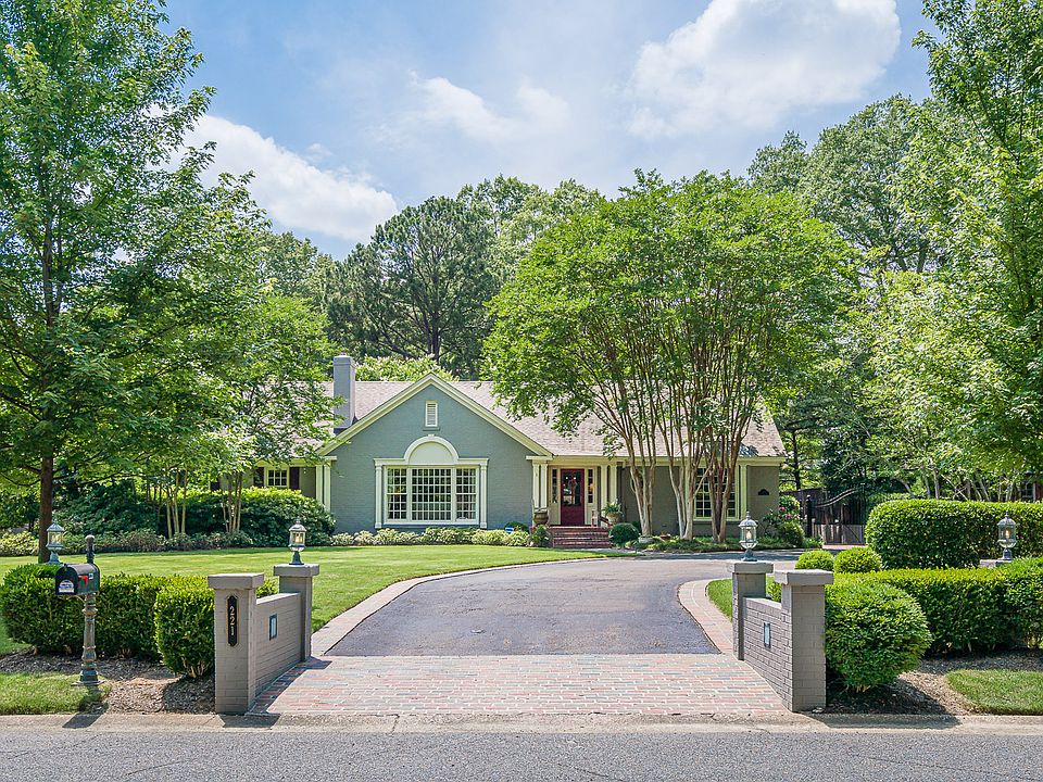 1st image of 221 Belle Meade Ln