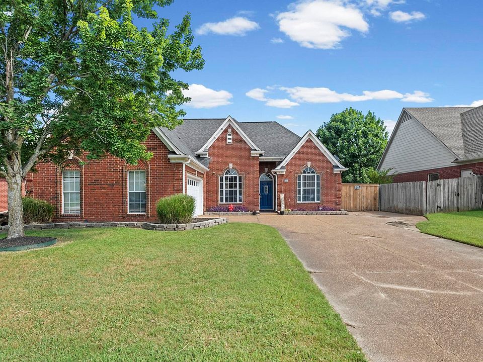 1st image of 8224 Blue Lagoon Dr