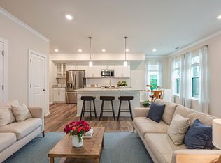 2401 Stella Pl #P8T8LQ, Alexandria, VA 22303