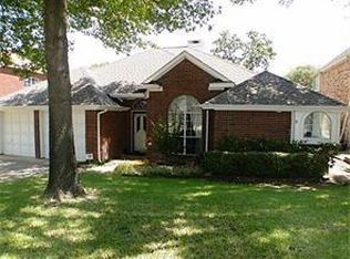 3308 Paint Brush Ln, Bedford, TX 76021