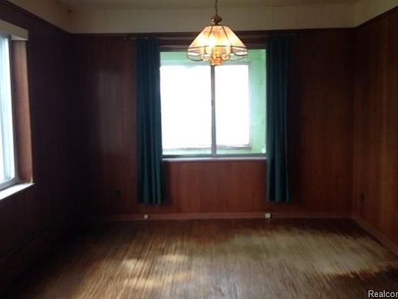 5th image of 11351 McDougall St