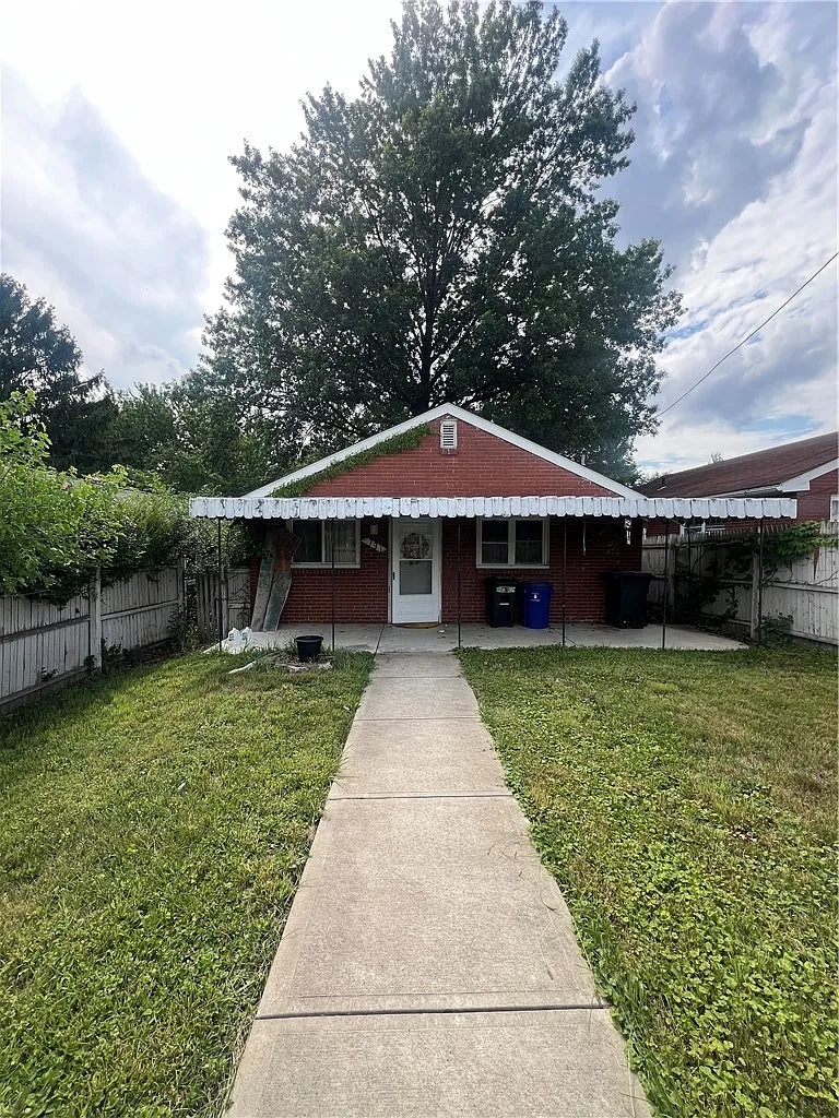 3 bed, 864 sqft, $1,500 — Photo 4