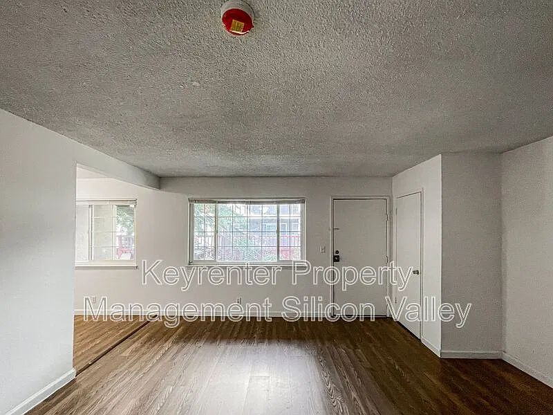 2 bed, 1.0 bath, 800 sqft, $2,595 — Photo 4