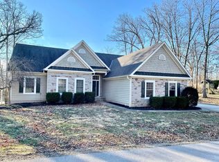 101 W Cherokee Dr, Powell, OH 43065