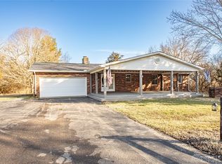 1734 Somers Gratis Rd, Camden, OH 45311