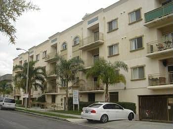 2nd image of 3328 Oakhurst Ave APT 201