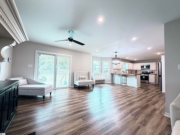 3rd image of 66 Cain Rd
