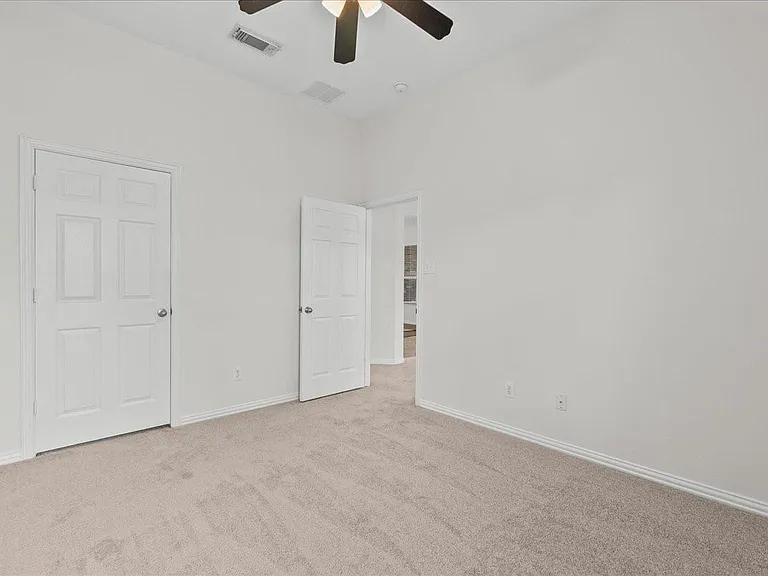2120 Red Timber Ct — Photo 24