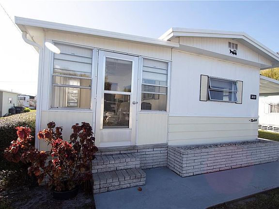 4th image of 3031 Bonaire Way