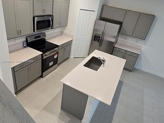4th image of 4329 Pond Lily Ln #4329
