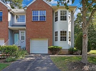 248 Hidden Woods Ct, Piscataway, NJ 08854