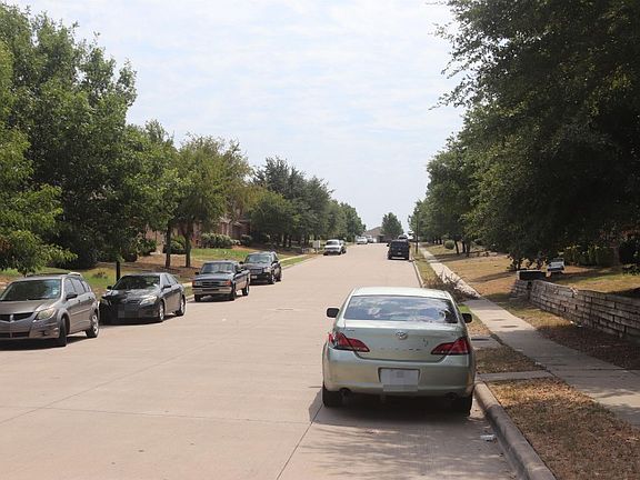 4th image of 710 Grambling Dr