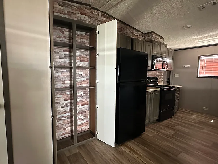 7616 Upper Seguin Rd #208 — Photo 3