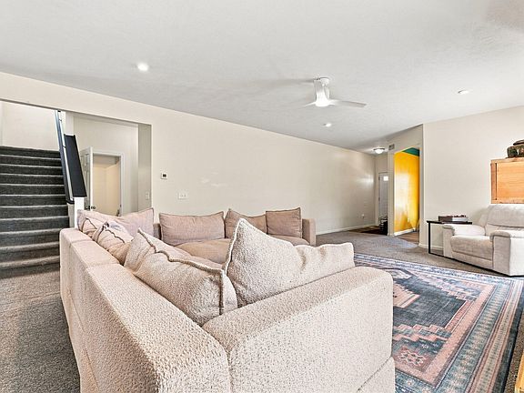 4th image of 4987 Meadow Brown Dr