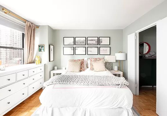 4th image of 305 E 40th St APT 8M