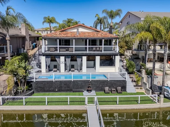 30184 Skippers Way Dr, Canyon Lake, CA 92587