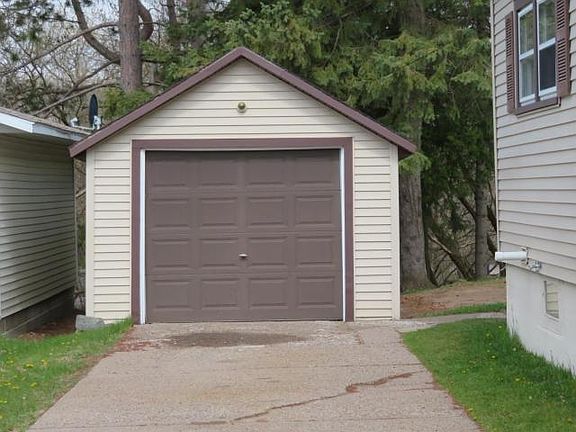 2nd image of 657 Thayer St