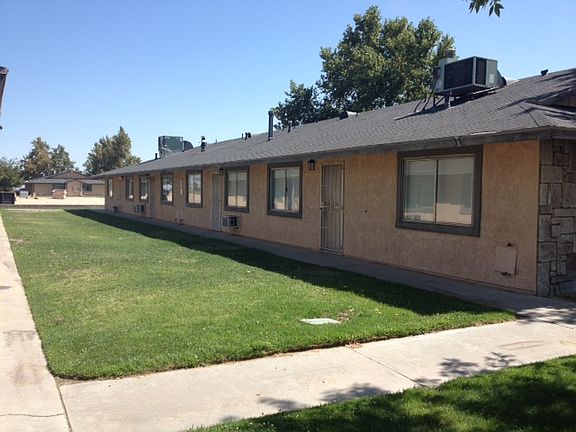 5th image of 16542 Willow St APT 7