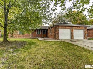 2601 Delaware Dr, Springfield, IL 62702