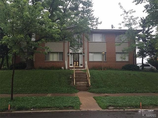 2nd image of 720 Rosetta Dr