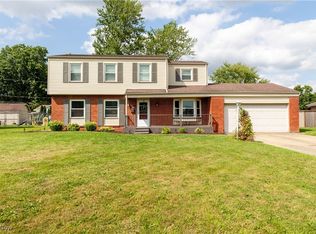 4524 Woodridge Dr, Youngstown, OH