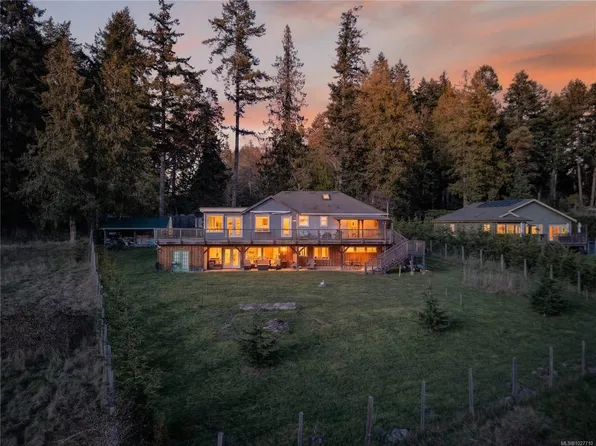 133 Baker Rd, Saltspring Island, BC V8K 2N6