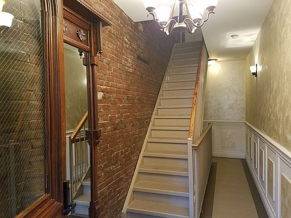 2nd image of 310 Clifton Pl APT 3F