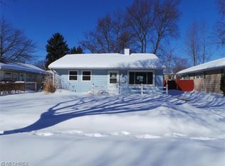 910 Kickapoo Ave, Akron, OH 44305