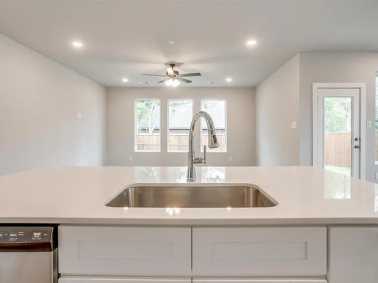 4525 Hogans Alley Dr — Photo 31