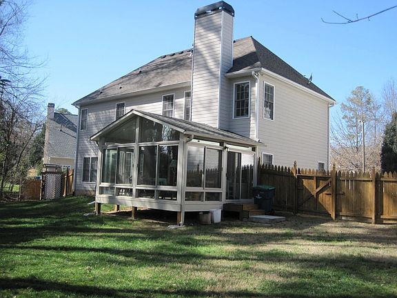 Biggest backyard in Sub.