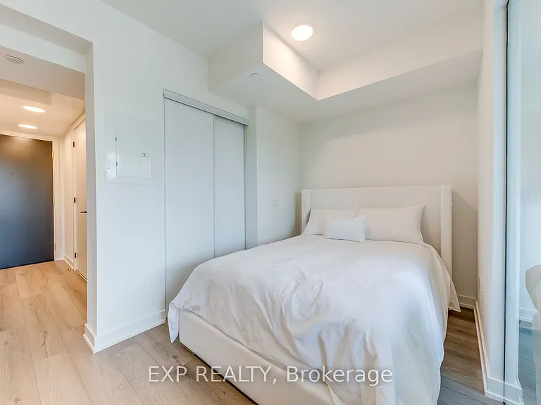 5 Lakeview Ave #415 — Photo 9