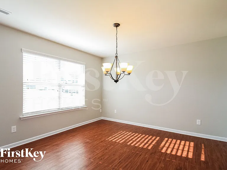 270 Mount Olivet Dr — Photo 5