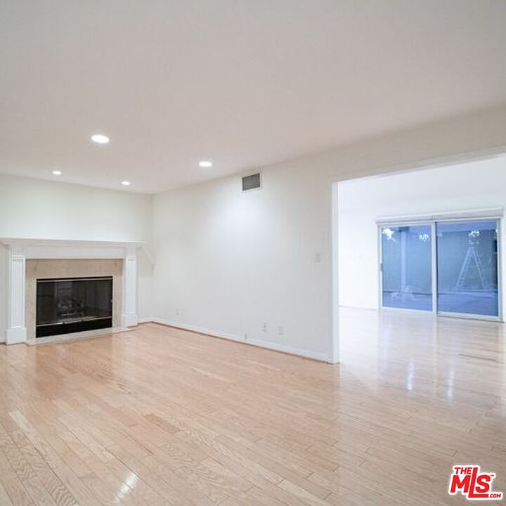 1st image of 22249 Miranda St