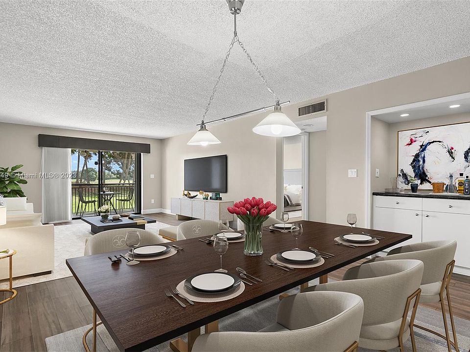 Fairways At Bonaventure Condominiums 16171 Blatt Blvd Fort Lauderdale