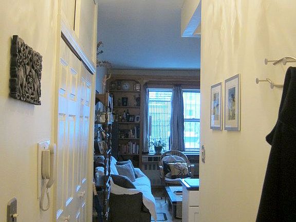 4th image of 515 E 88th St APT 3B