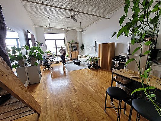 4th image of 9 White St #402