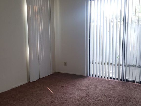 2nd image of 450 Pajaro Ave APT 5