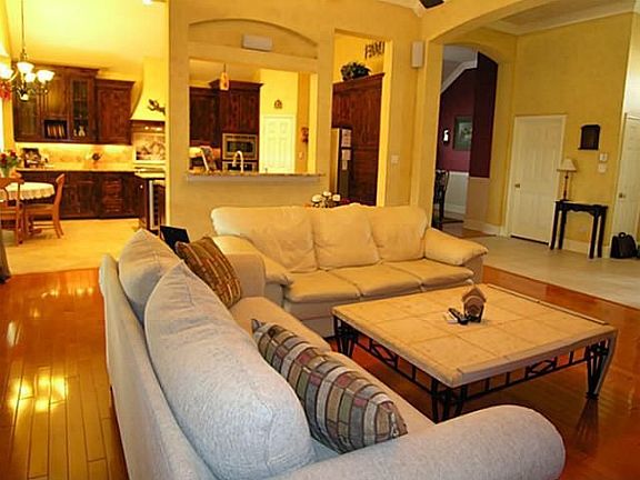 5th image of 1301 Wildflower Ln