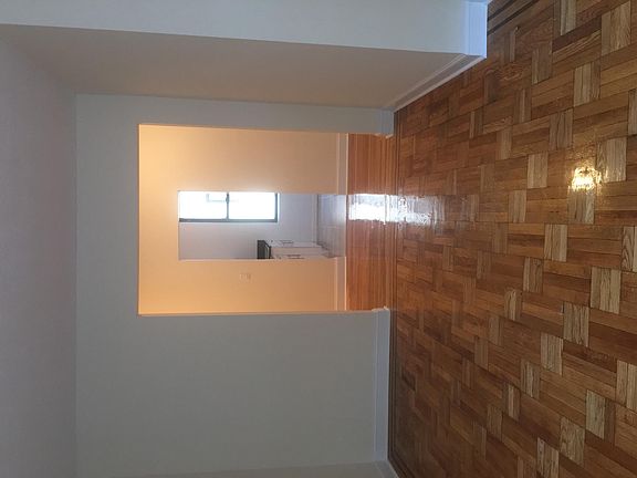 5th image of 138 Clarkson Ave
