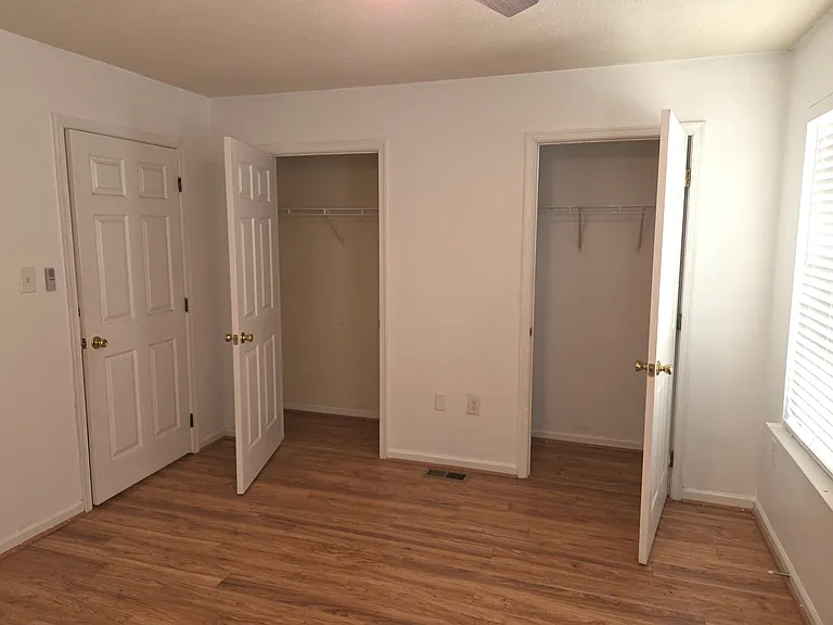 240 Mike Dr — Photo 14