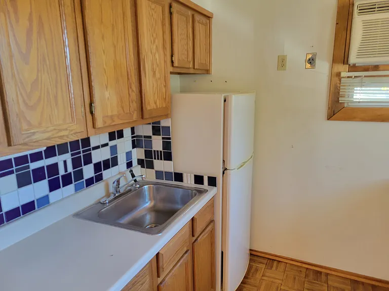 898 Raymond Ave #1 — Photo 16